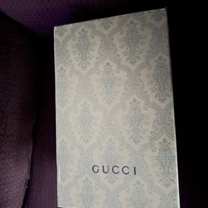 Only worn once, like new condition